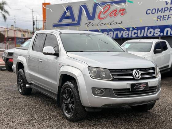 VOLKSWAGEN AMAROK 2.0 HIGHLINE 4X4 CD 16V TURBO INTERCOOLER DIESEL 4P AUTOMÁTICO VOLKSWAGEN AMAROK 2.0 HIGHLINE 4X4 CD 16V TURBO INTERCOOLER DIESEL 4P AUTOMÁTICO